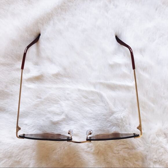 Miley Light Brown Gradient Heart Sunglasses - Picture 3 of 11